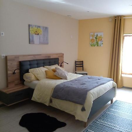 Jonquille Chic La Piccola Venezia Bed and Breakfast Vrécourt Buitenkant foto